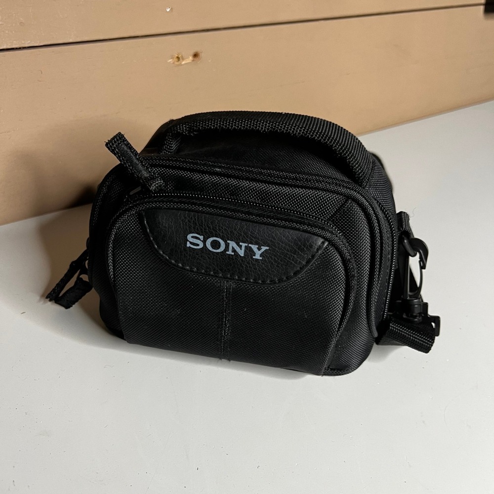 Sony Compact Camera‎ Bag Black Nylon Padded Carrying Case with Shoulder Strap